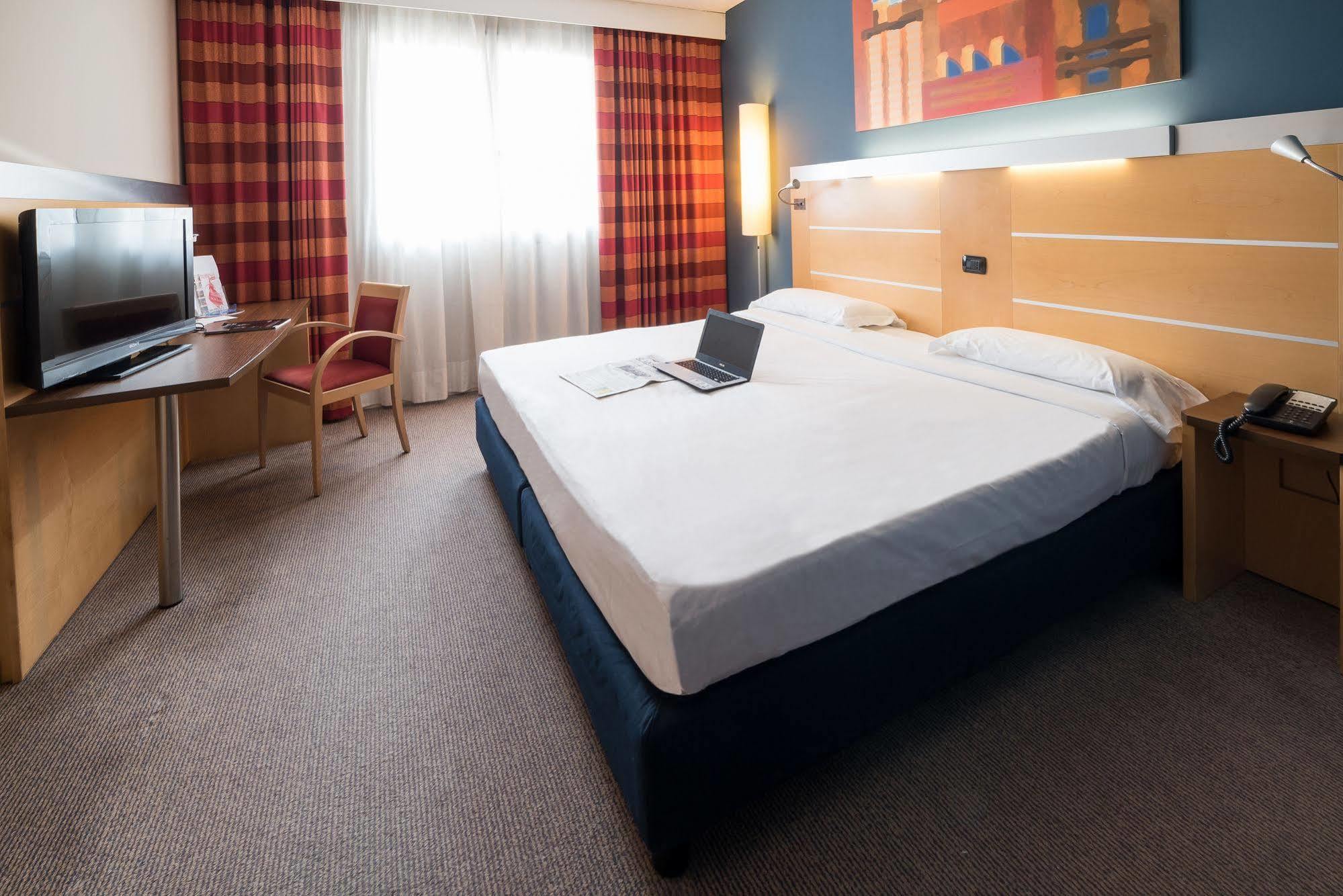 Idea Hotel Torino Mirafiori מראה חיצוני תמונה